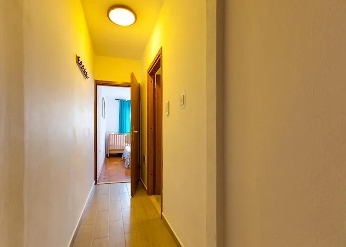 Hana Apartamento Mali Lošinj